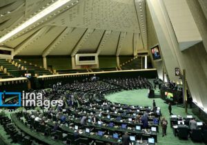 مخالفت مجلس با دوفوریت طرح منع دولت از پذیرش اسناد CFT