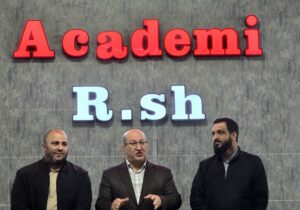 افتتاح آکادمی تخصصی پرورش اندام قهرمان ارزنده جهان در ساری