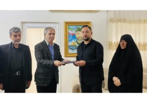 مسائل حوزه ایثارگران شهرستان فریدونکنار با حضور موسوی، مشاور استاندار و مرادی، فرماندار مورد بررسی قرار گرفت / دیدار و ابلاغ پیام تسلیت کتبی استاندار به خانواده شهیدان شالیکار / حضور در گلزار شهدای فریدونکنار و تجدید میثاق با آرمان های شهیدان