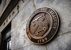 آمریکا از تحریم ۱۰ فرد و نهاد مرتبط با «تجارت تسلیحاتی ایران و ونزوئلا» خبر داد