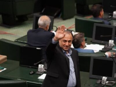 دکتراحمدفاطمی نماینده مجلس شورای اسلامی : به پزشکیان رای داده ام اما جزبامردم باکسی عقداخوت نبسته ام