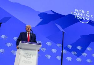 ترامپ: برای تصاحب گرینلند از نظامیان استفاده نمیکنیم؛ دانمارک و کانادا سپاسگزار باشند