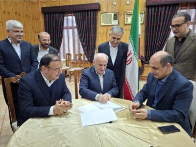 با حضور استانداران مازندران و گیلان، صورت گرفت؛  تفاهم‌نامه تاریخی برای تردد خودروهای منطقه‌ آزاد در شمال کشور امضا شد