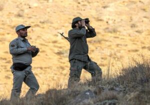 یزدیان مطرح کرد:  وزن سیاست در سازمان محیط‌زیست سنگین‌تر از تخصص است/ محیط‌بانان هزینه‌ سوءمدیریت را می‌دهند