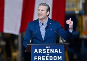 وزیر جنگ آمریکا: ترامپ راهکار مذاکرهشده با ایران میخواهد