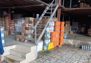 احتکار ۱۰۰ میلیاردی انواع روغن موتور و فرآورده‌های نفتی در بابل