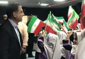 همراهی مسئولان و خانواده‌ها در آغاز فصل نیایش