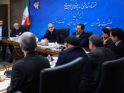 در دیدار با نمایندگان اصناف و بازاریان تشریح شد؛ روایت پزشکیان از دیدار با رهبر معظم انقلاب