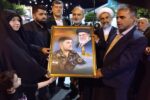 تجلیل از خانواده شهید گیلانی در نود و چهارمین اجتماع مردمی