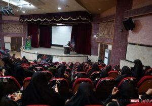استعدادهای دانش‌آموزی مازندران در نهمین اشکواره حسینی روی صحنه رفتند